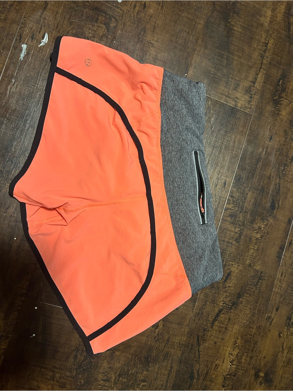 Lululemon coral and gray speed ups